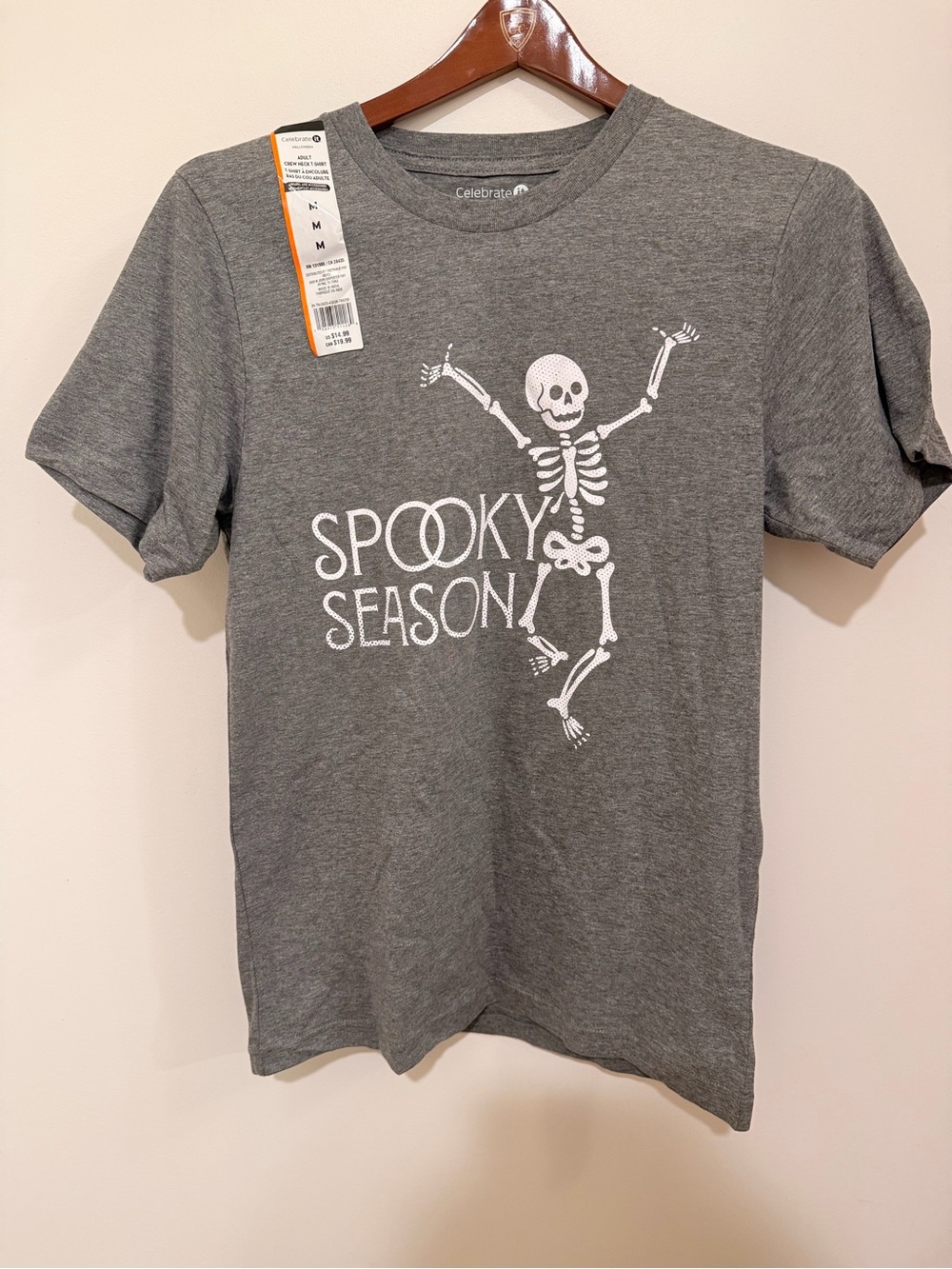 Celebrate It Halloween Spooky Season Skeleton Graphic T-Shirt Gray Unisex M